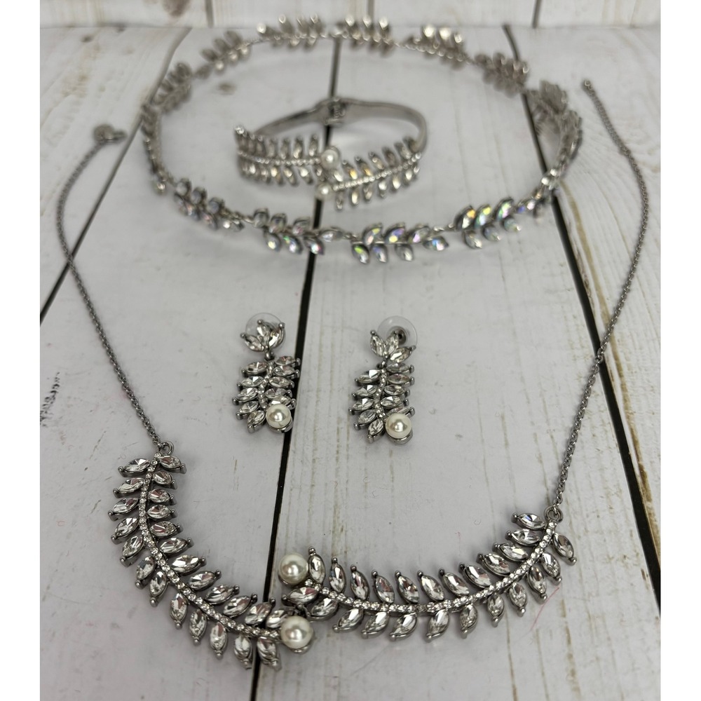 Silver‎ Crystal Pearl Leaf Necklace Earrings Bracelet Tiara Headpiece Set P138
